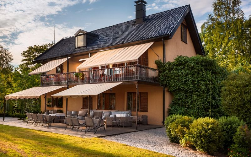 Installera Markiser, Persienner & Solskydd