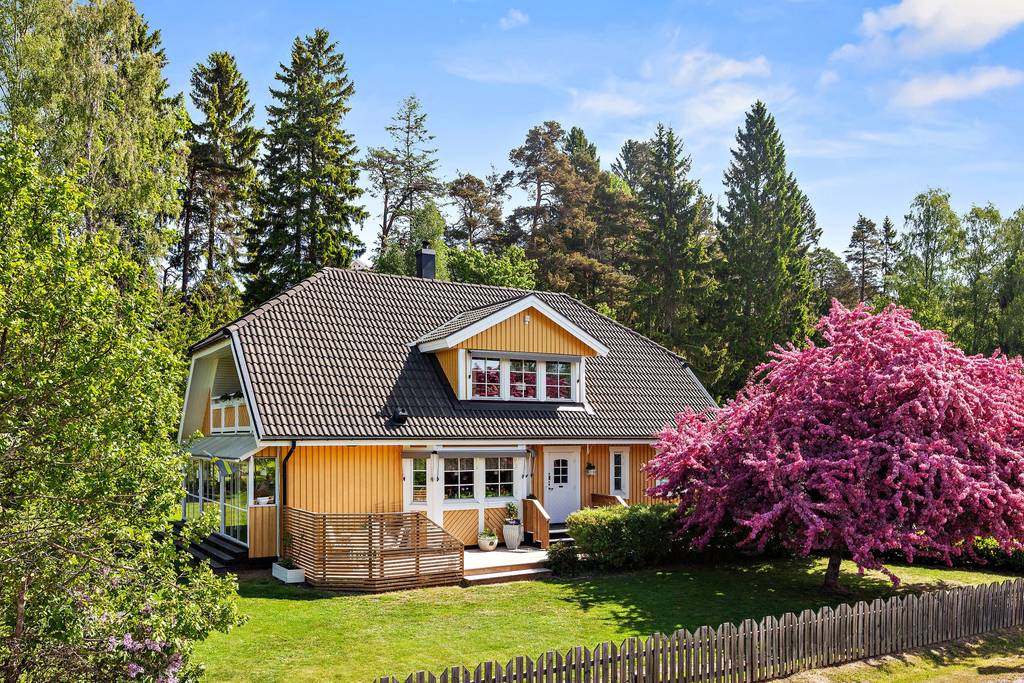 Bygga poolanläggning & veranda med trall. Stortorp Trångsund Huddinge